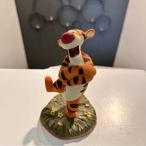 Disney Tigger “You’re Huggerific” Vintage Figurine